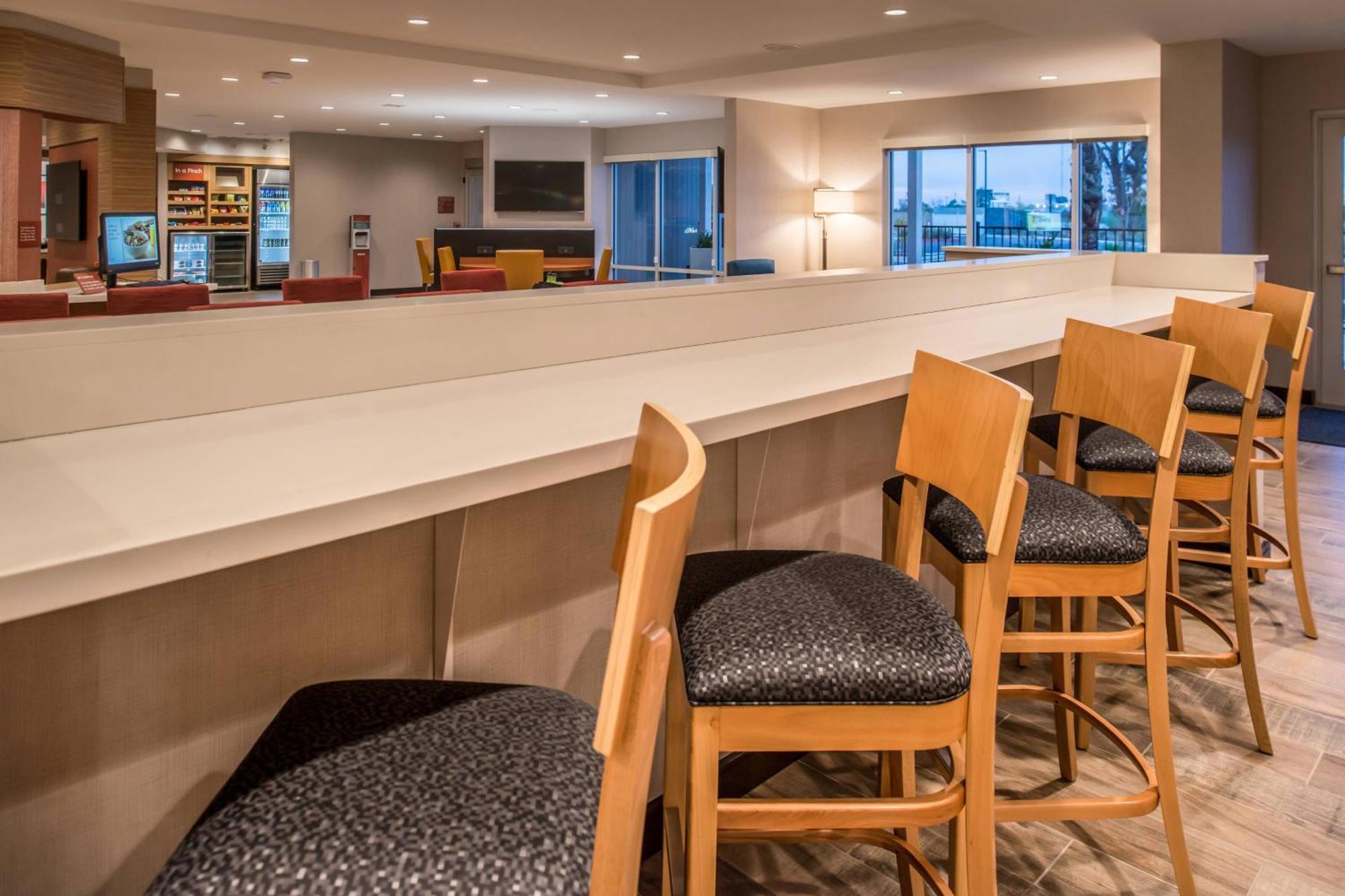 Towneplace Suites By Marriott Μέρσεντ Εξωτερικό φωτογραφία